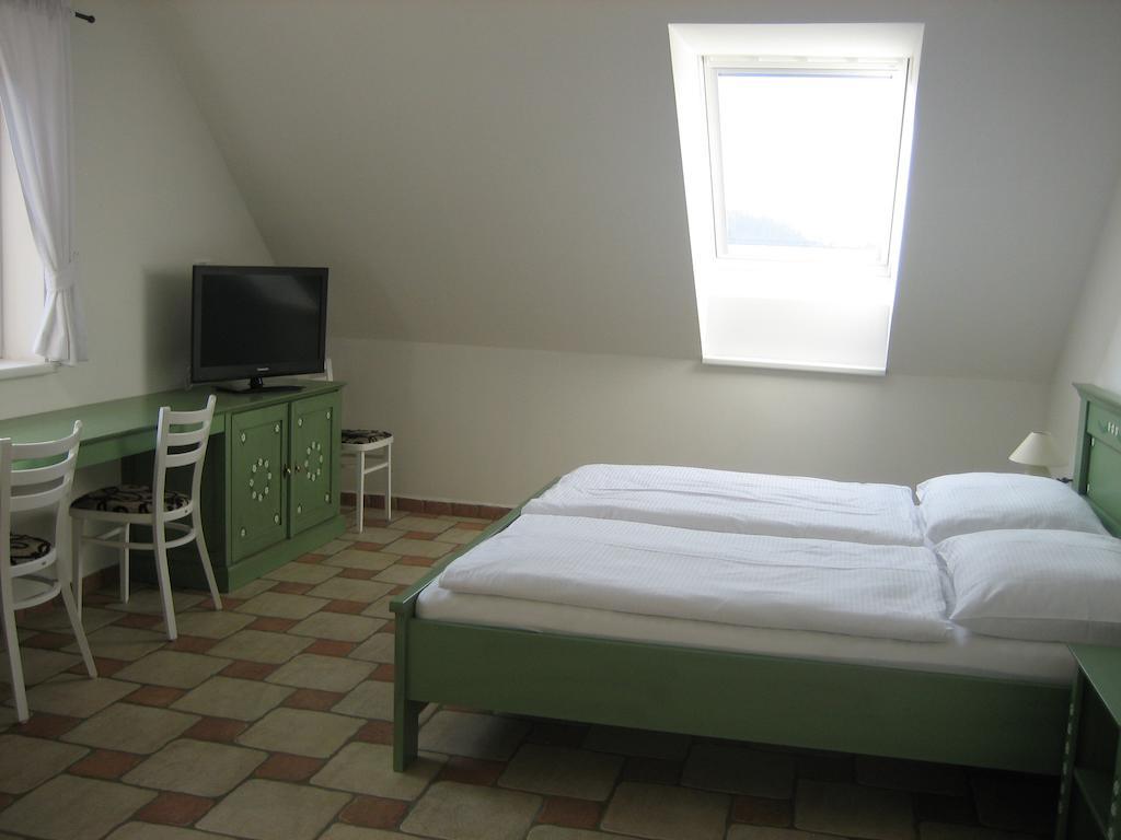 Penzion Malovany Osvetimany Cameră foto